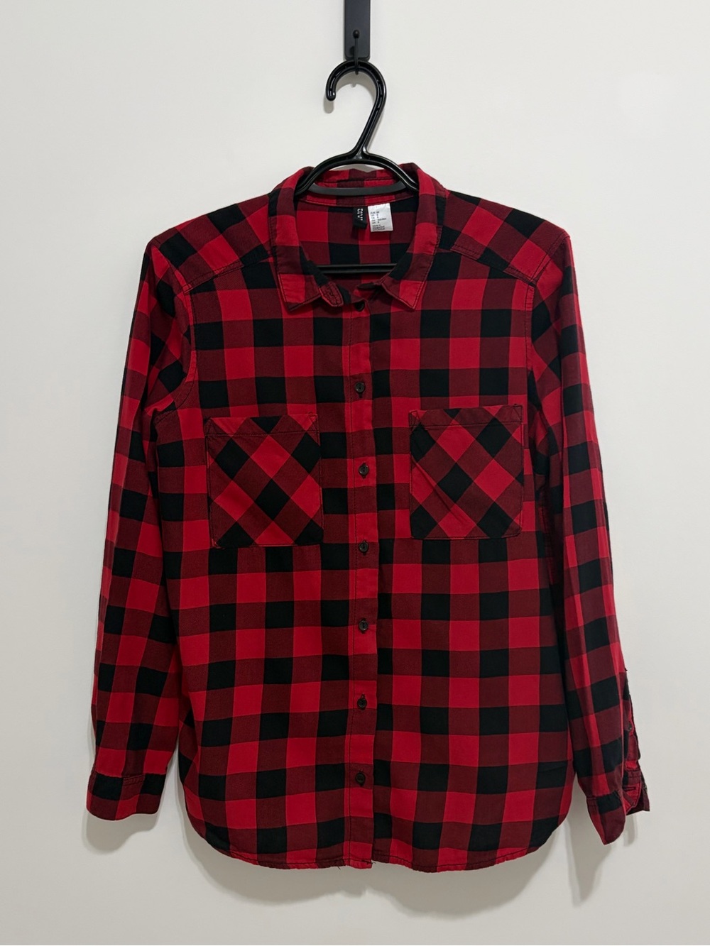 H&M Plaid Flannel Button-Up Shirt